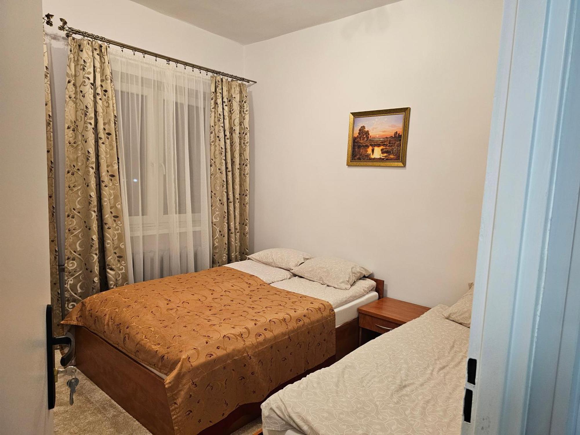 Rest Hostel Airport Modlin Nowy Dwor Mazowiecki Ngoại thất bức ảnh